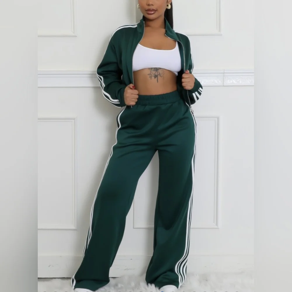 027. STRIPE TRACK SUIT - Picture 2 of 4